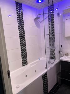 Andrelle Rental