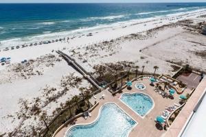 Incredible Gulf Front Condo Onsite Pools Fitness Center Dry Sauna