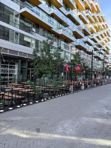 Downtown house w on-site parking walk to museums, US Capital Scap