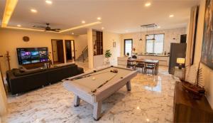 Villa Chantara - Pattaya central private pool & luxury house 7BR