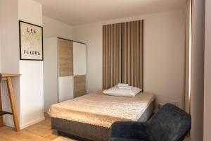 12-Modern saniertes Einzimmerapartment mit eigenem Garten inklusive WLAN