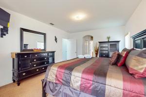 Spacious home in cute area with central AC & washerdryer - snowbirds welcome