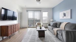 Landing Incredible 1BD Gym Clubhouse