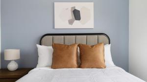 Landing Incredible 1BD Gym Clubhouse