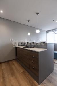 Elegant loft blocks away from La Galeria