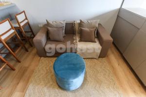 Elegant loft blocks away from La Galeria