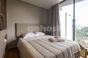 Elegant loft blocks away from La Galeria