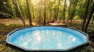 4BD Cabin in the Poconos Near Lake with Hot Tub, Sauna, Game Room and Movie Room