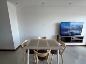 Spacious apartment with a beautiful view and fast WiFi