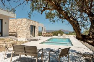 Private Pool Villa with Sea View - Olive Horizon