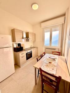 B&B Il COTOGNO - Cucina e Parcheggio Privato