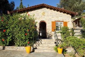 Poline Traditional House With Garden & Sea In 0 Distance