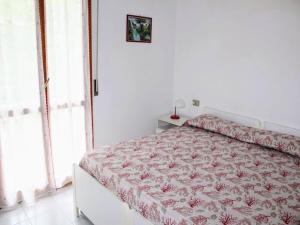 Apartment a stones throw from the sea
