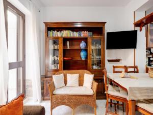 Air-conditioned apartment 2 steps from the sea img10