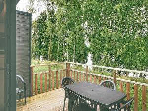 2-Bedroom Family Cottage in Malansac