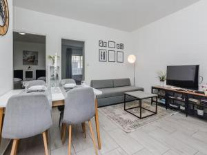 Elegant Villa Near Beach in Zadar