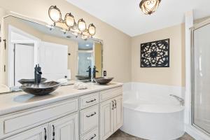 Emerald Coast Escapes