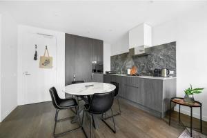 Elegant Richmond Stay Near Cafes and Dining