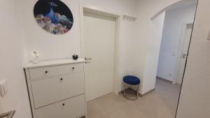 Neue, sanierte, zentrale, helle TOP Wohnung