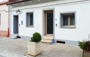 1 Bedroom Beautiful Home In Sedini