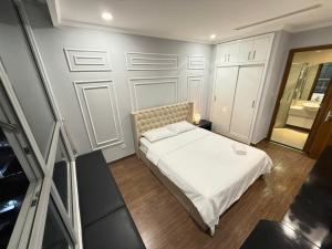 Vinhome Central Park 2 bedroom apartment