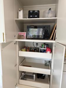 Waterfront Rez Retreat - Spacious Group Getaway