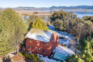 Mogul Lakeside - East Jindabyne