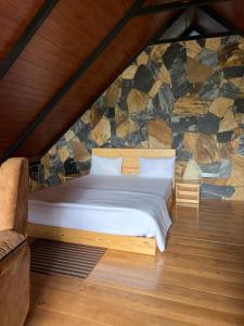 Dhanudi Homestay
