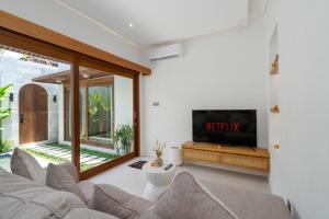 Villa Numa by Elysian - Romantic 1BR Villa with Private Pool