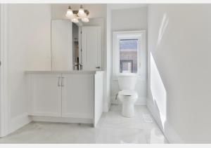 B-Queen bedroom near Yonge-Finch - Willowdale Grand Residence