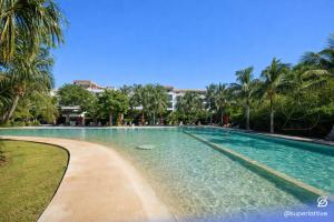 3B Deluxe wPrivate Pool near Golf Course