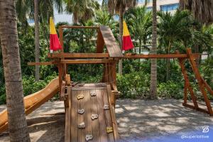 3B Deluxe wPrivate Pool near Golf Course