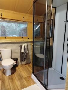 ZEcamping 4 pet friendly piscine et pétanque au cœur des Alpilles