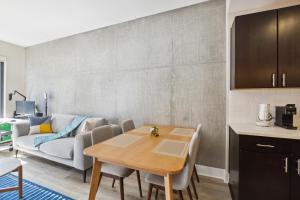 Mission Bay 1 BR w Work Setup by Anyplace - 11450