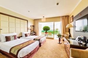 Sea Links Beach Hotel