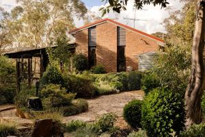 Halcyon House - A Hidden Bushland Retreat