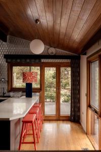 Halcyon House - A Hidden Bushland Retreat