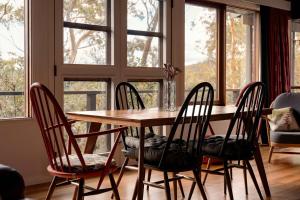 Halcyon House - A Hidden Bushland Retreat