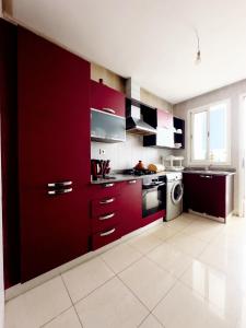 Appartement Luxe Vue Ville & Piscine