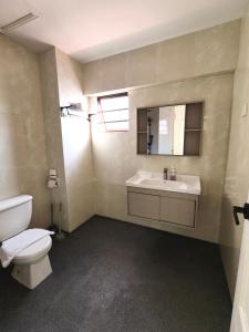 Luna 3BR Suites Sleeps 6 Near Imago Mall KK Center
