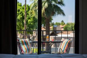 203 Fully Furnished, WiFi Included