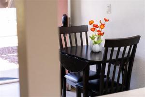 101 -Fully Furnished 1BR Suite-Prime Location
