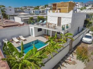 Traditional Seaside Stone Villa with Private Pool