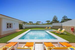 Villa Quinta dos Abacates by Villa Plus
