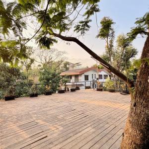 The Water Gate 4BHK By Stay Vihana