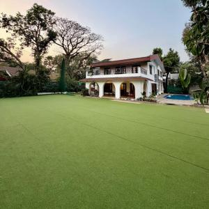 The Water Gate 4BHK By Stay Vihana