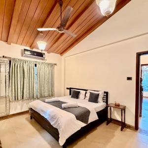 The Water Gate 4BHK By Stay Vihana