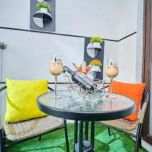 Elegant modern retreat residencies with swimming pool ,fully equipped gym and amazing breathtaking city views