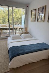 Cap Salou Escape, Newly Renovated, Pool, 5 min Beach walk
