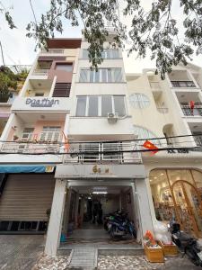 Luxurious Fully Furnished Apartment in Middle of Phu Nhuan